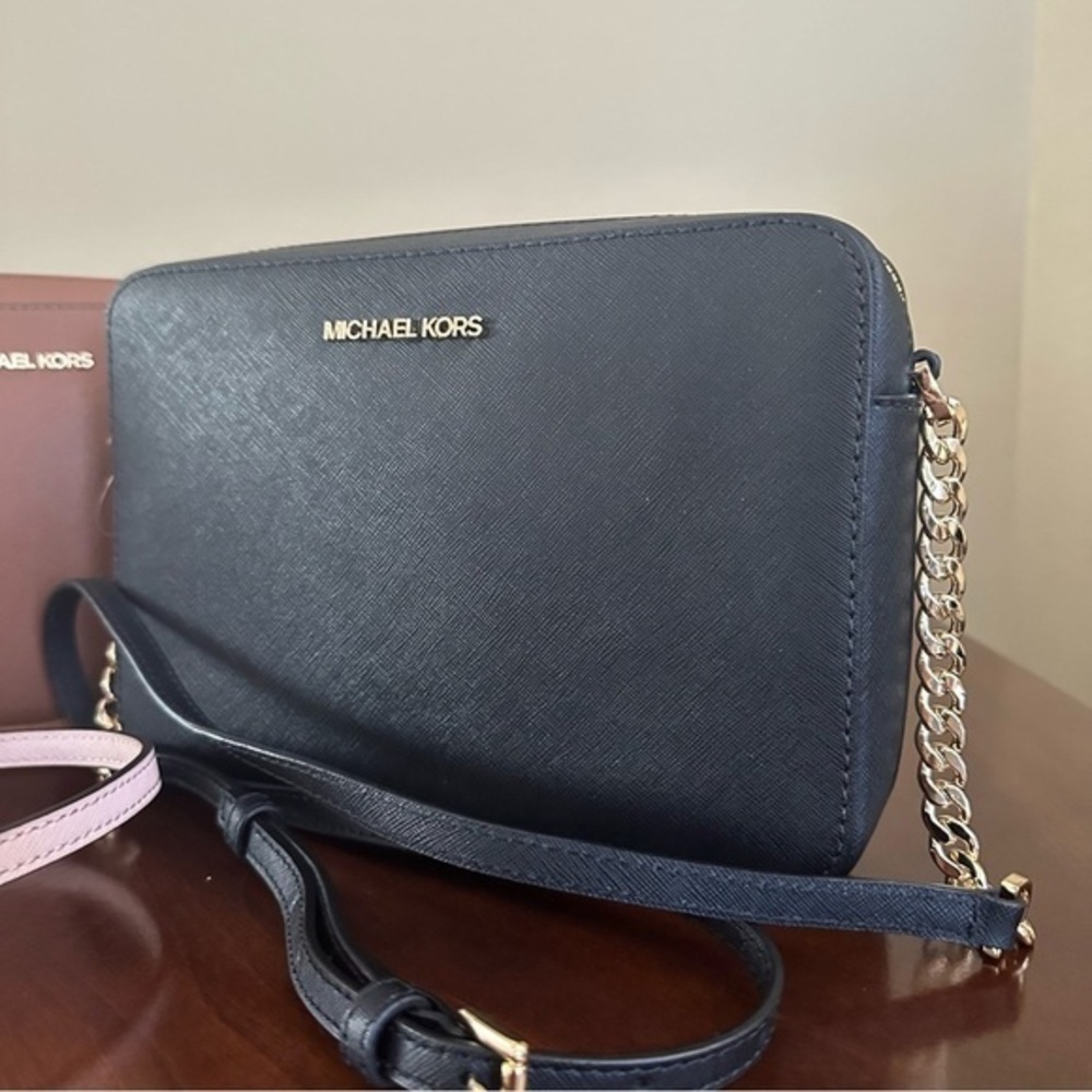 Michael Kors Jet Set Large East West Saffiano Leather Crossbody bag